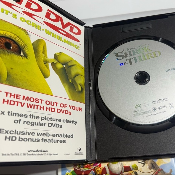 Dreamworks Sherk 4 DVD Bundle. Includes Shrek 1, 2, 3, & Shrek The Halls - Picture 5 of 6